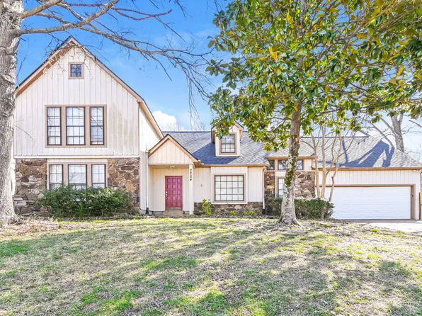 2224 Webbing Dr, Cordova, TN 38016