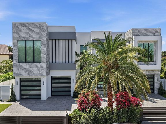 3rd image of 749 Bamboo Drive