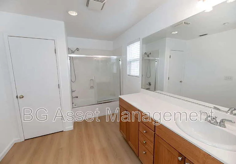 128 Kingfisher St — Photo 16