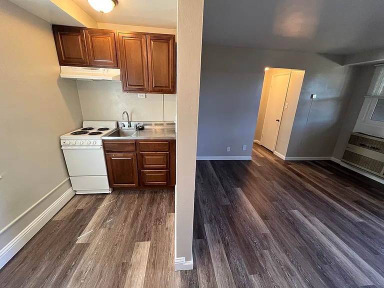 65 Caliente Street — Photo 10