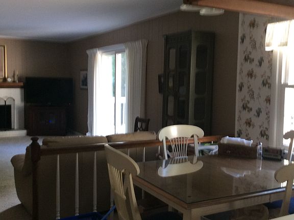 2nd image of 139 Oak Dr