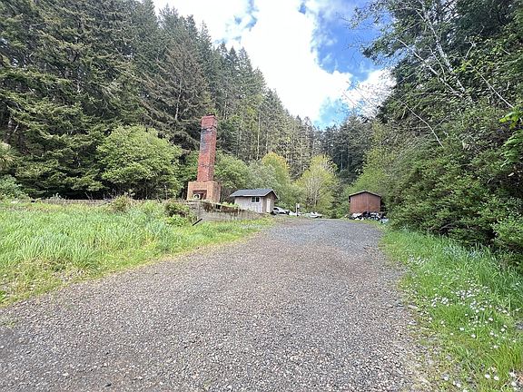 3rd image of 28515 Mateer Rd