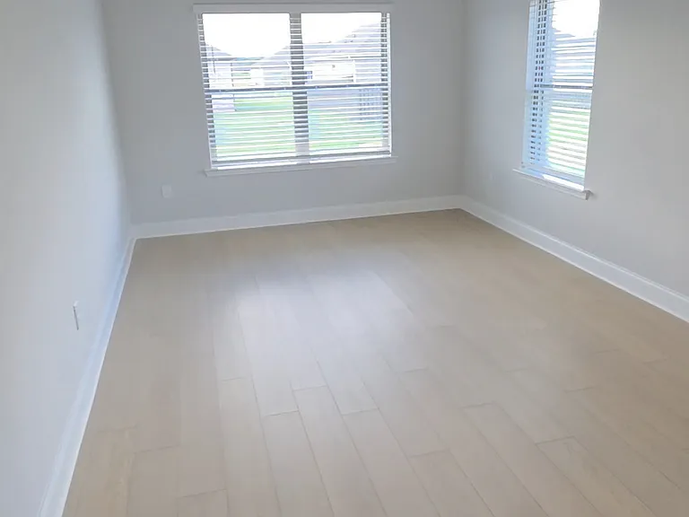 22635 Donahue Dr — Photo 12