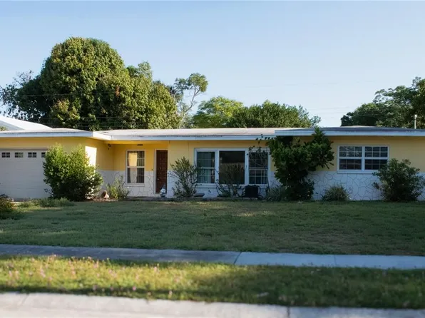 2766 Navel Dr, Clearwater, FL 33759
