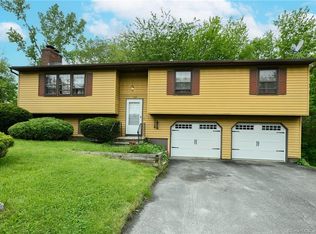 152 Haddad Rd, Waterbury, CT 06708