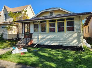931 Chestnut St, Waukegan, IL 60085
