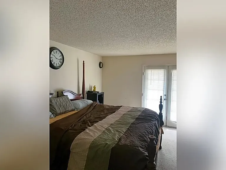 4150 Versailles Dr #D — Photo 15