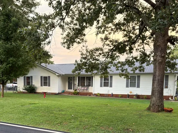 1504 George Douthit Dr SW, Jacksonville, AL 36265