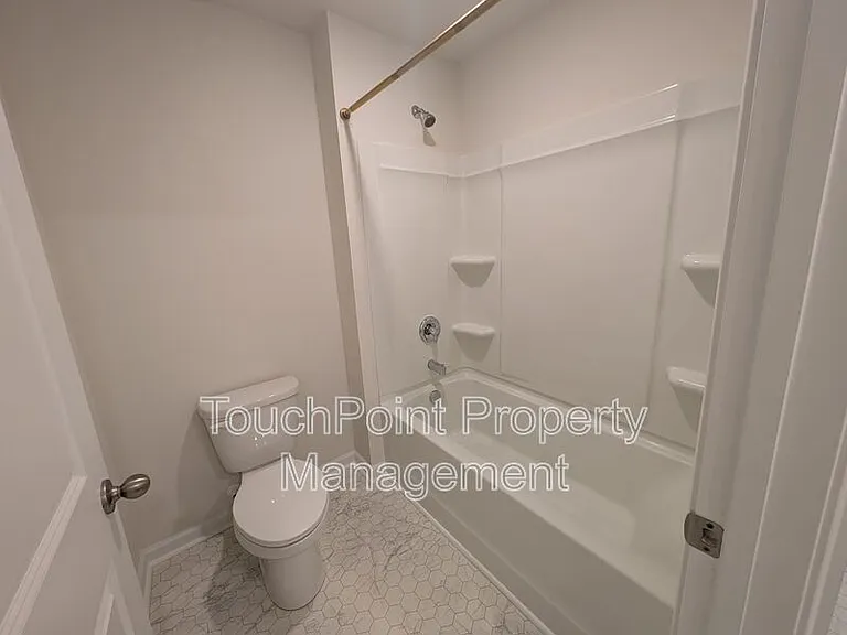 2167 Vanderlyn St — Photo 23