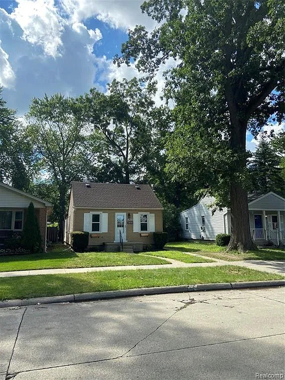 2 bed, 850 sqft, $1,200 — Photo 1
