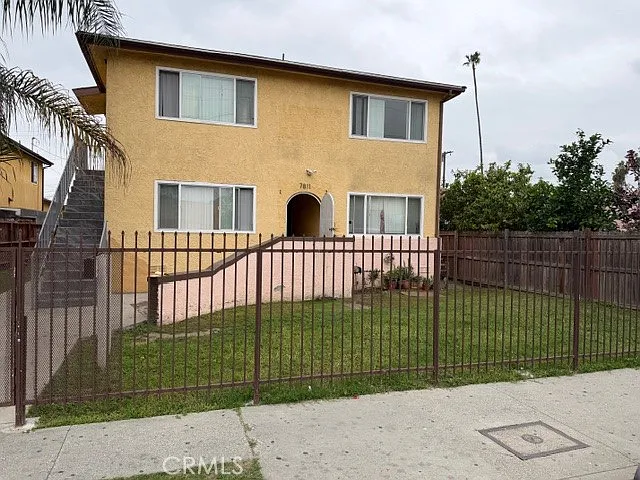 7811 S San Pedro St #4