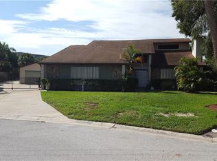 3903 E Eden Roc Cir, Rocky Point, FL 33634