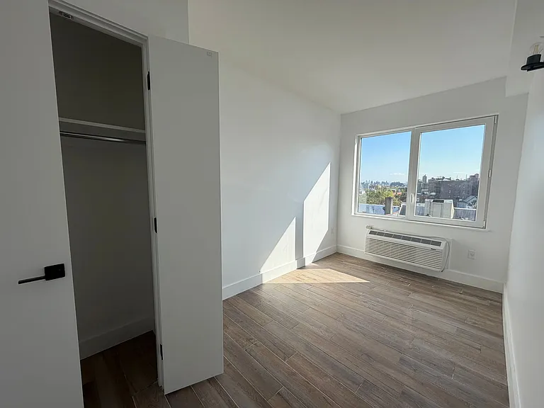 354 E 194th St #7A — Photo 2