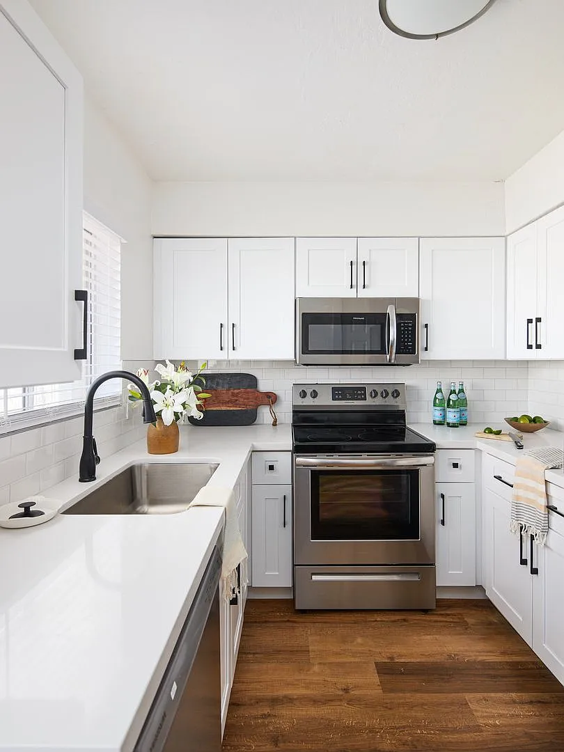 #1040-Madison Place LLC — Photo 1