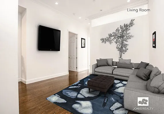 Rented by Jonis Realty | media 6