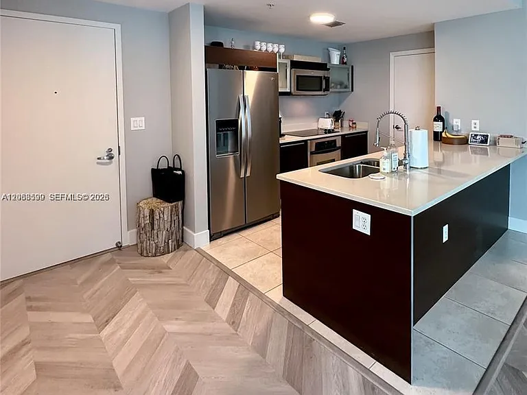 1900 N Bayshore Dr #3919 — Photo 10