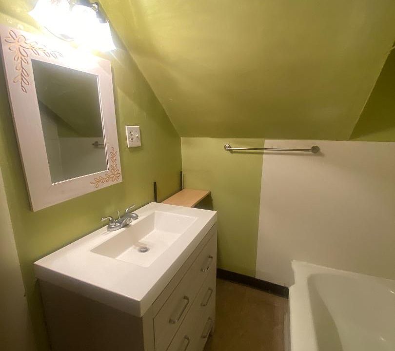 Unit Photo