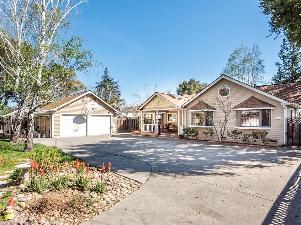 1st image of 1770 Regina Way