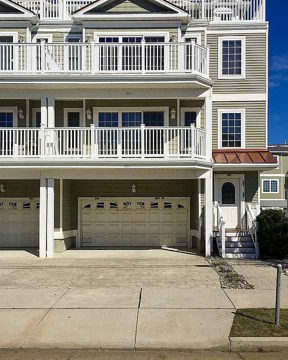 2nd image of 421 E 21st Ave #101-1101