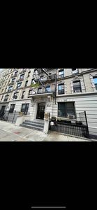 226 W 111th St APT 8, New York, NY, 10026
