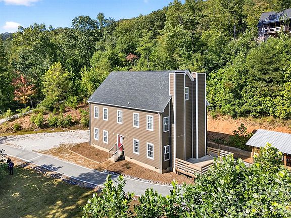 3rd image of 8026 Buck Creek Rd