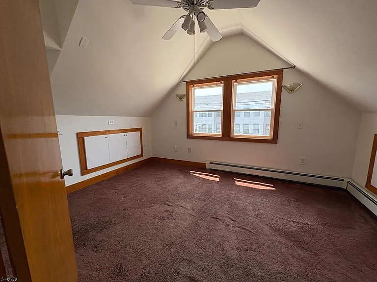 370 Main St — Photo 19