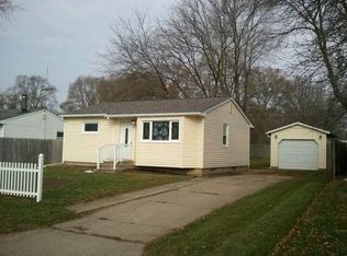 1208 Lucas St, Waterloo, IA 50703