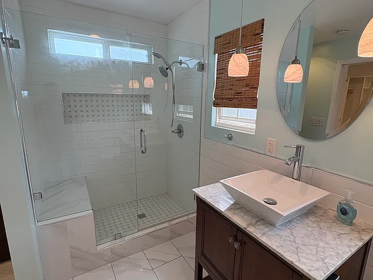 606 Spruce St — Photo 4
