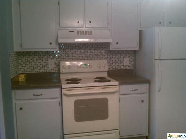 2nd image of 1051 Country Club Dr #H-31