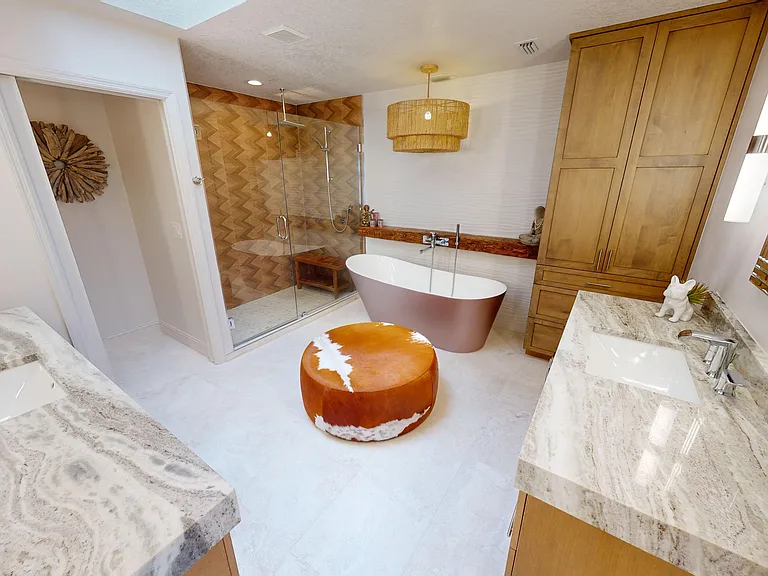 Main spa bath