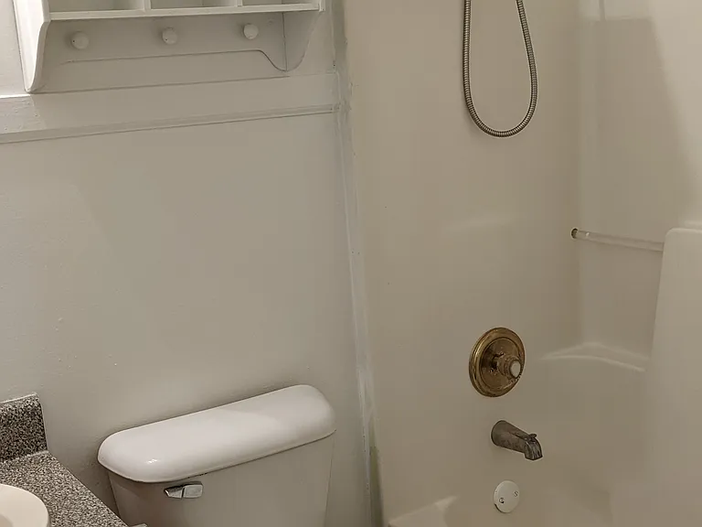 110 Jay Ln #A — Photo 6