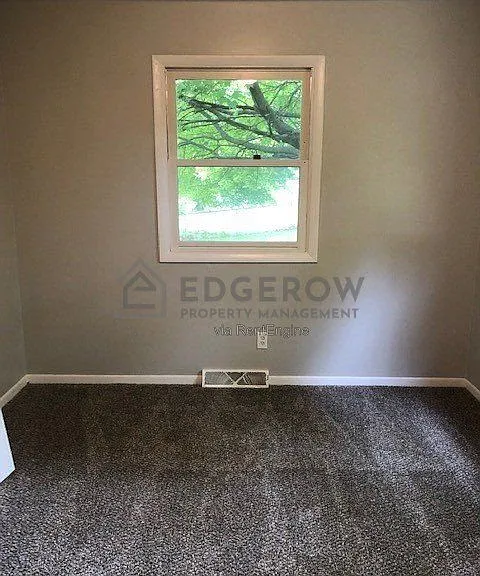 3700 Kalamazoo Ave SE — Photo 28