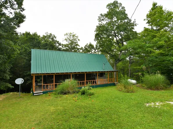 185 Isaac Dr, Wellington, KY 40387