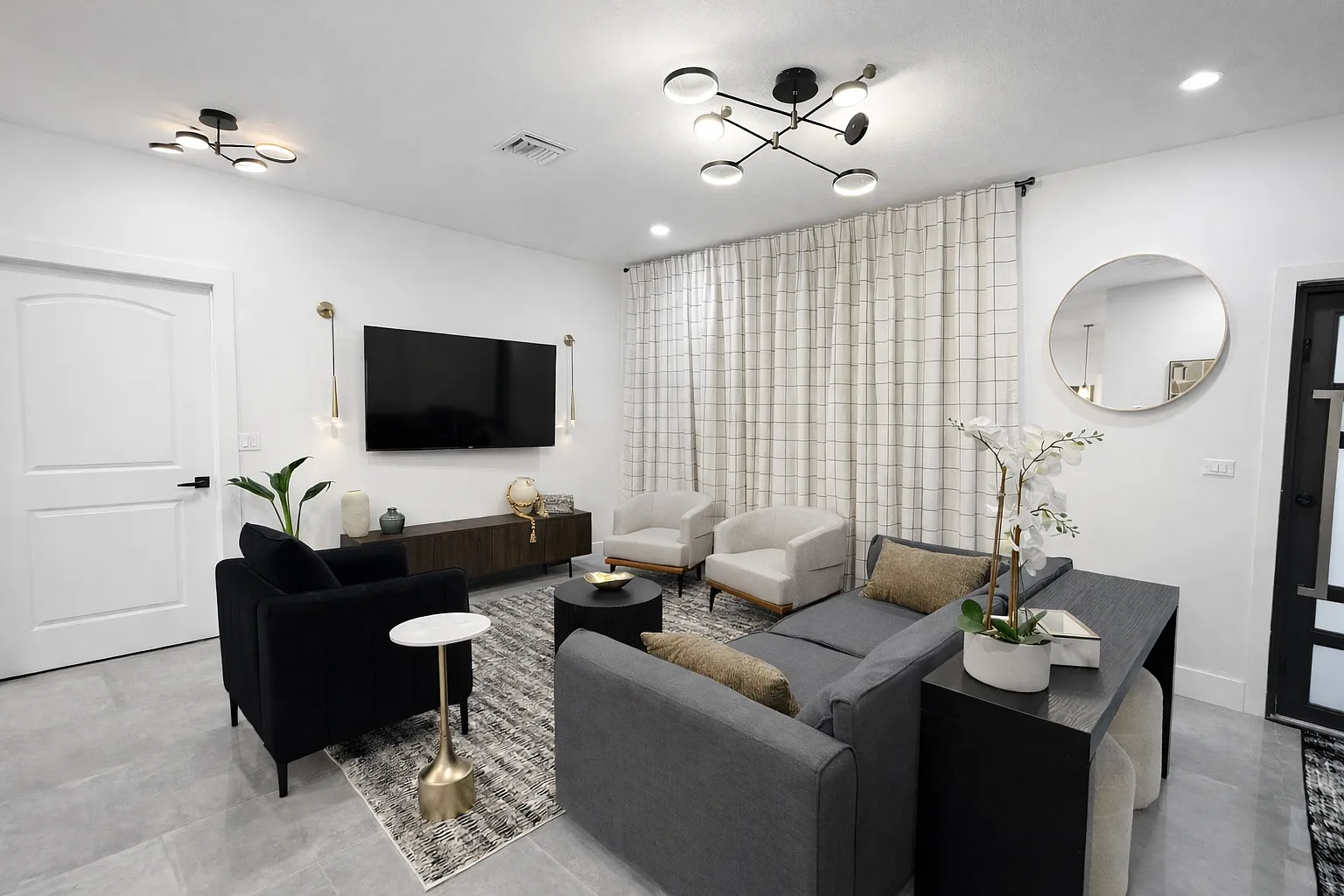 3 bed, 2000 sqft, $4,500 — Photo 1