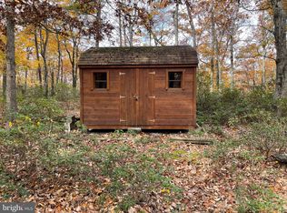 Sparrow Hill Rd, Paw Paw, WV 25434