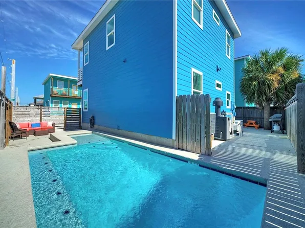 604 Gulf Village Dr, Port Aransas, TX 78373