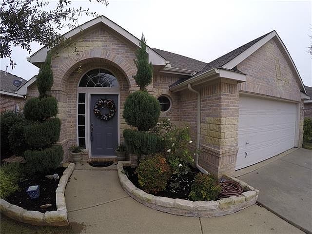 1st image of 616 Crestview Ct