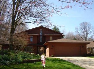 2305 Lalkwood Dr, Midland, MI 48640