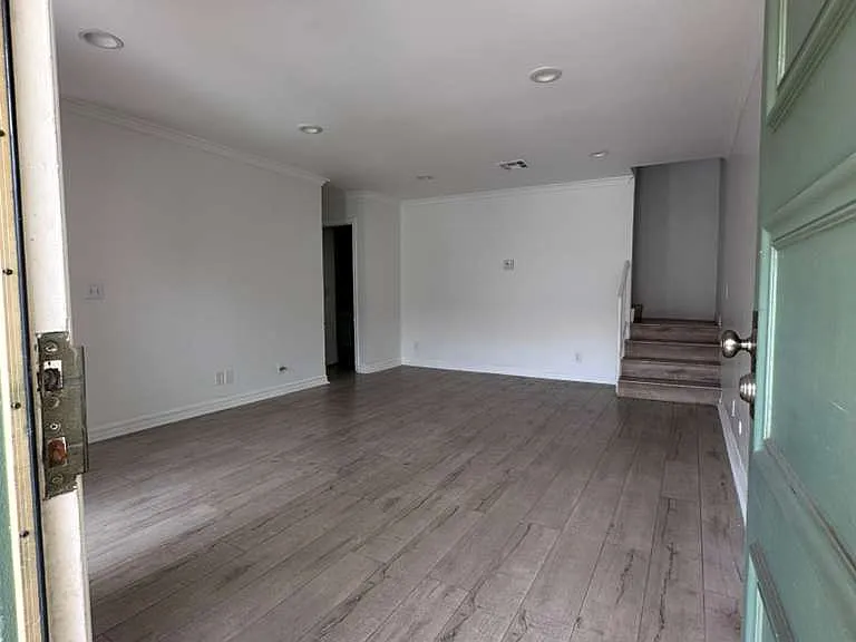 121 Sinclair Ave #233 — Photo 26