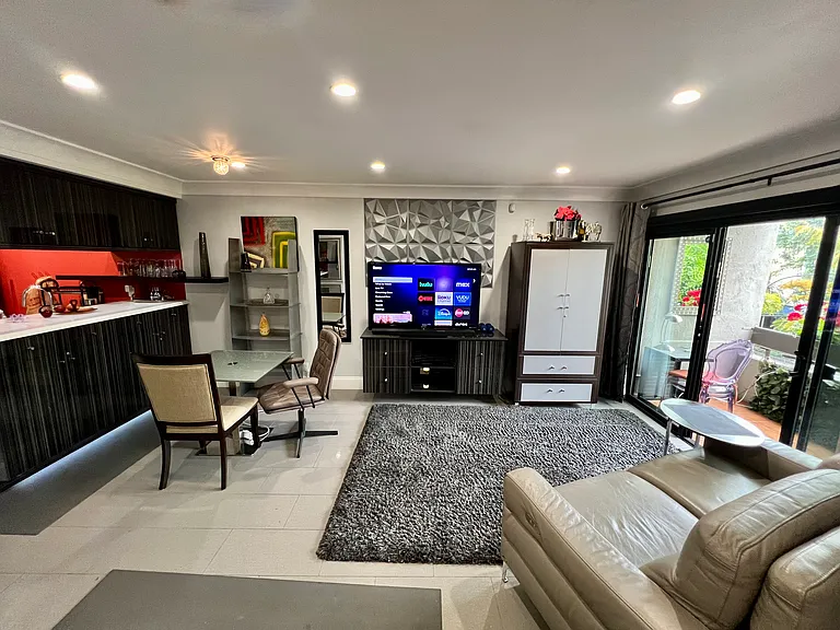950 N Kings Rd #268 — Photo 16