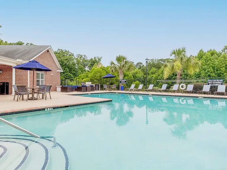The Overlook At Golden Hills Apartment Homes — Photo 15