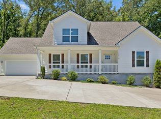 1016 Forestwood Rd, Ashland City, TN 37015