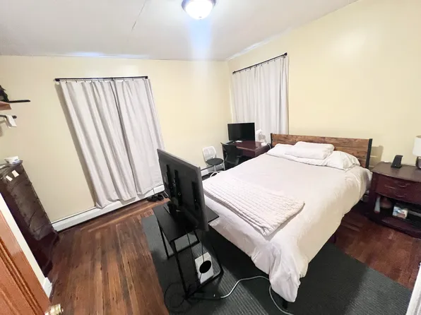 1 California Ave Room 1, Providence, RI 02905