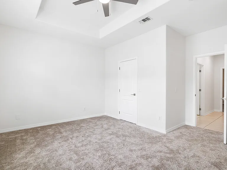 2031 Presidio St #2029 — Photo 13