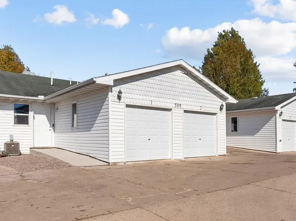 509 1st St SW, Hinckley, MN 55037