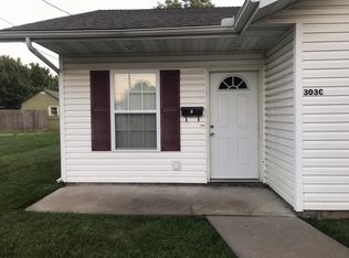 303 E Sycamore St #C, Monett, MO 65708