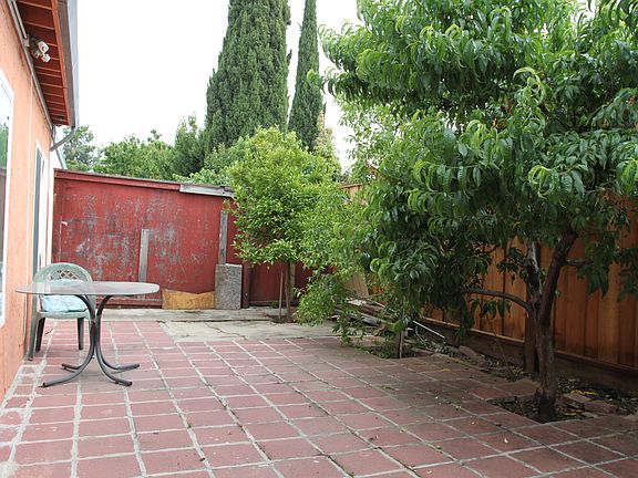 5th image of 2033 Kilchoan Way