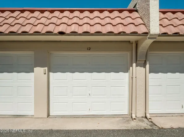 10 10TH Street #GARAGE 12, Atlantic Beach, FL 32233