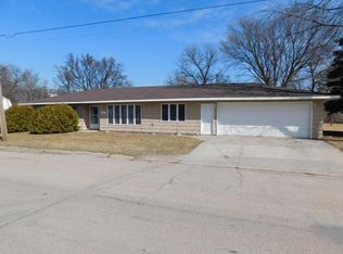 21 Holloway Ave, Sabin, MN 56580