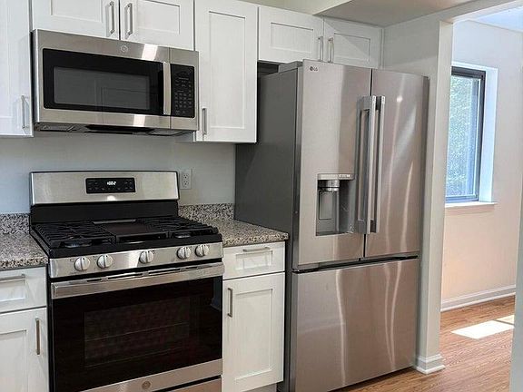 3rd image of 5 Canary Cir